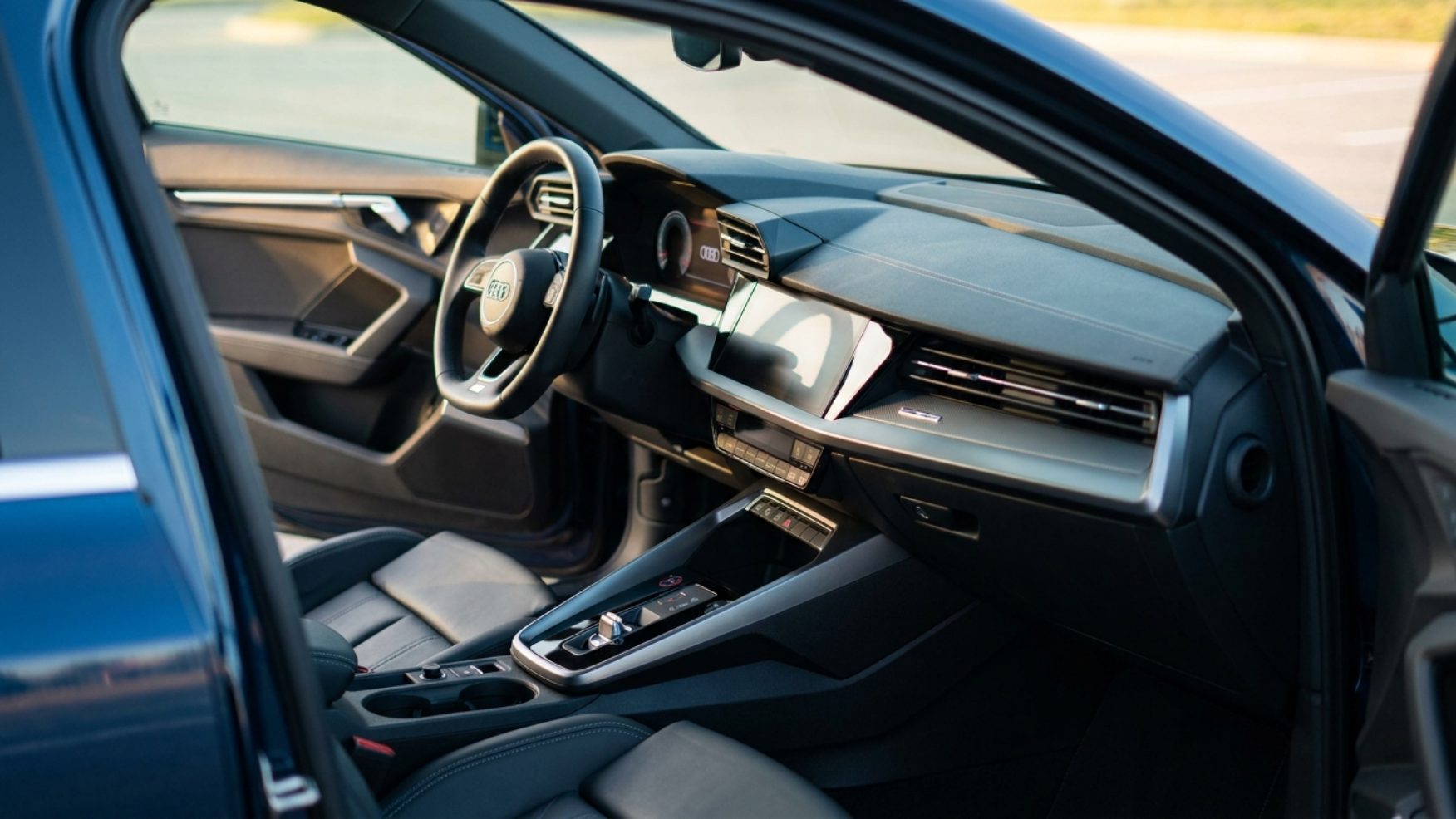 Салон Audi A3 с цифровой приборкой и экраном 10 дюймов