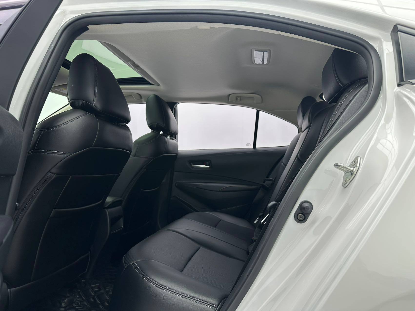 Toyota Corolla 1.5 TNGA Elite 2022, пробег 3 955 км, наш лот (2/5)