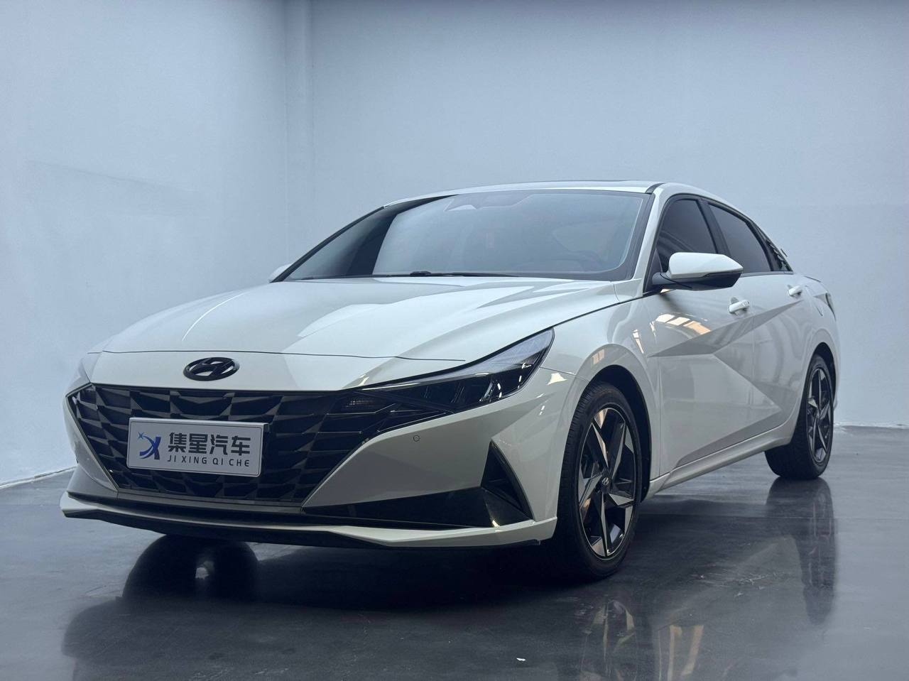 Hyundai Elantra 2021 из Китая, наш лот (1/6)