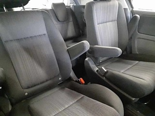 Honda Freed GB5 2017, лот, капитанские кресла второго ряда