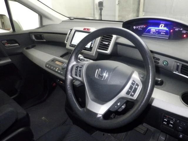 Honda Freed Hybrid GP3 2014, лот, руль и приборы