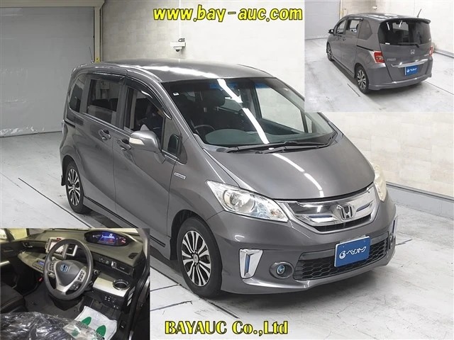 Honda Freed Hybrid GP3 2014, лот, спереди