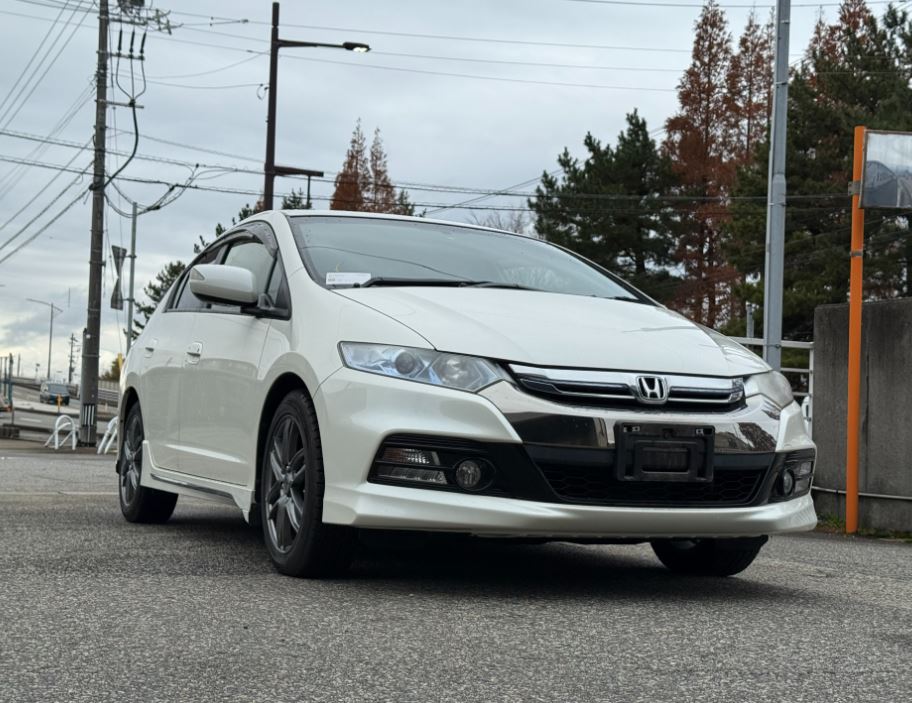 Реальный лот Honda Insight с японского аукциона
