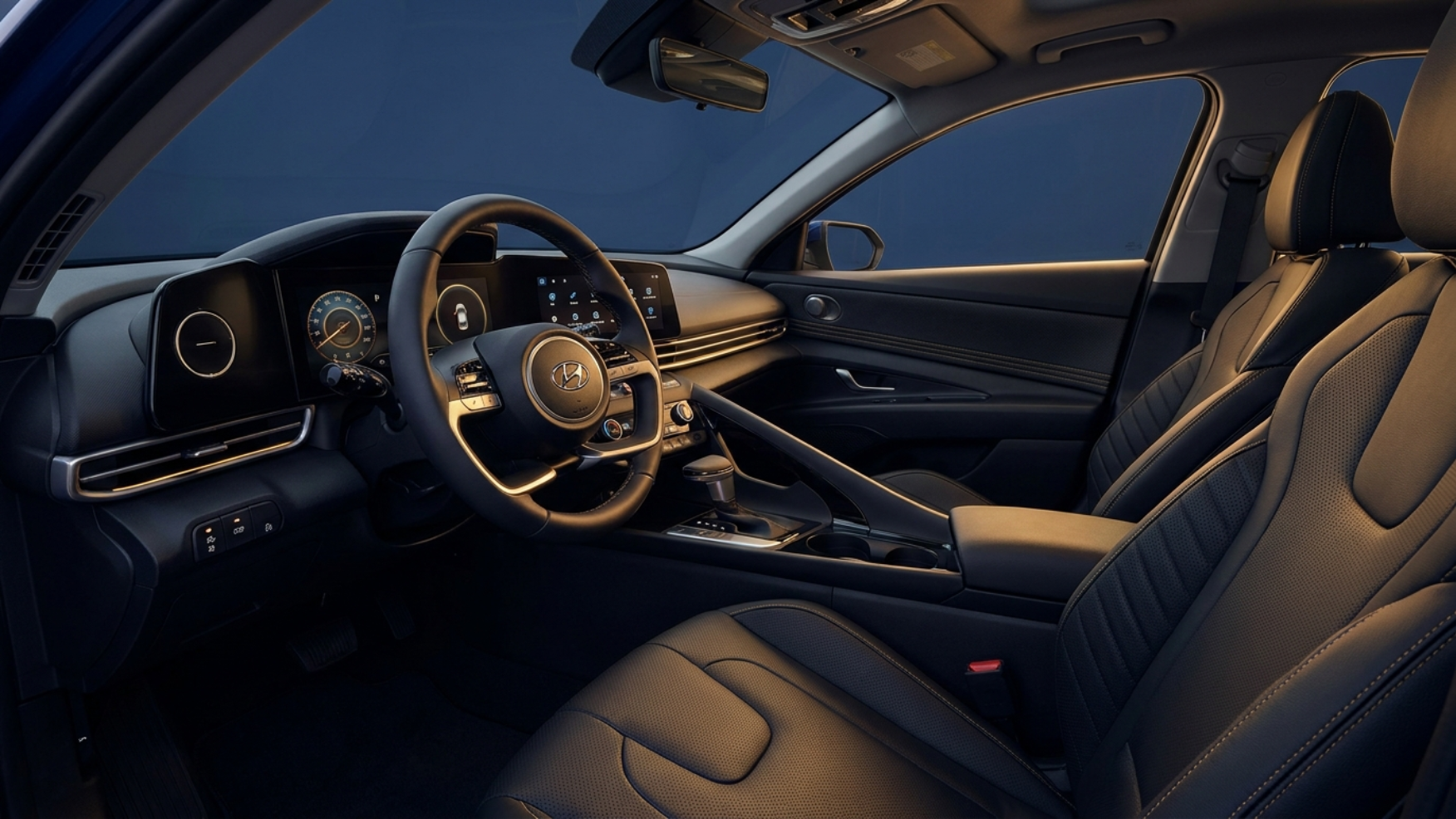 Кожаный салон Hyundai Avante в комплектации Modern — мультируль, климат, вентиляция сидений