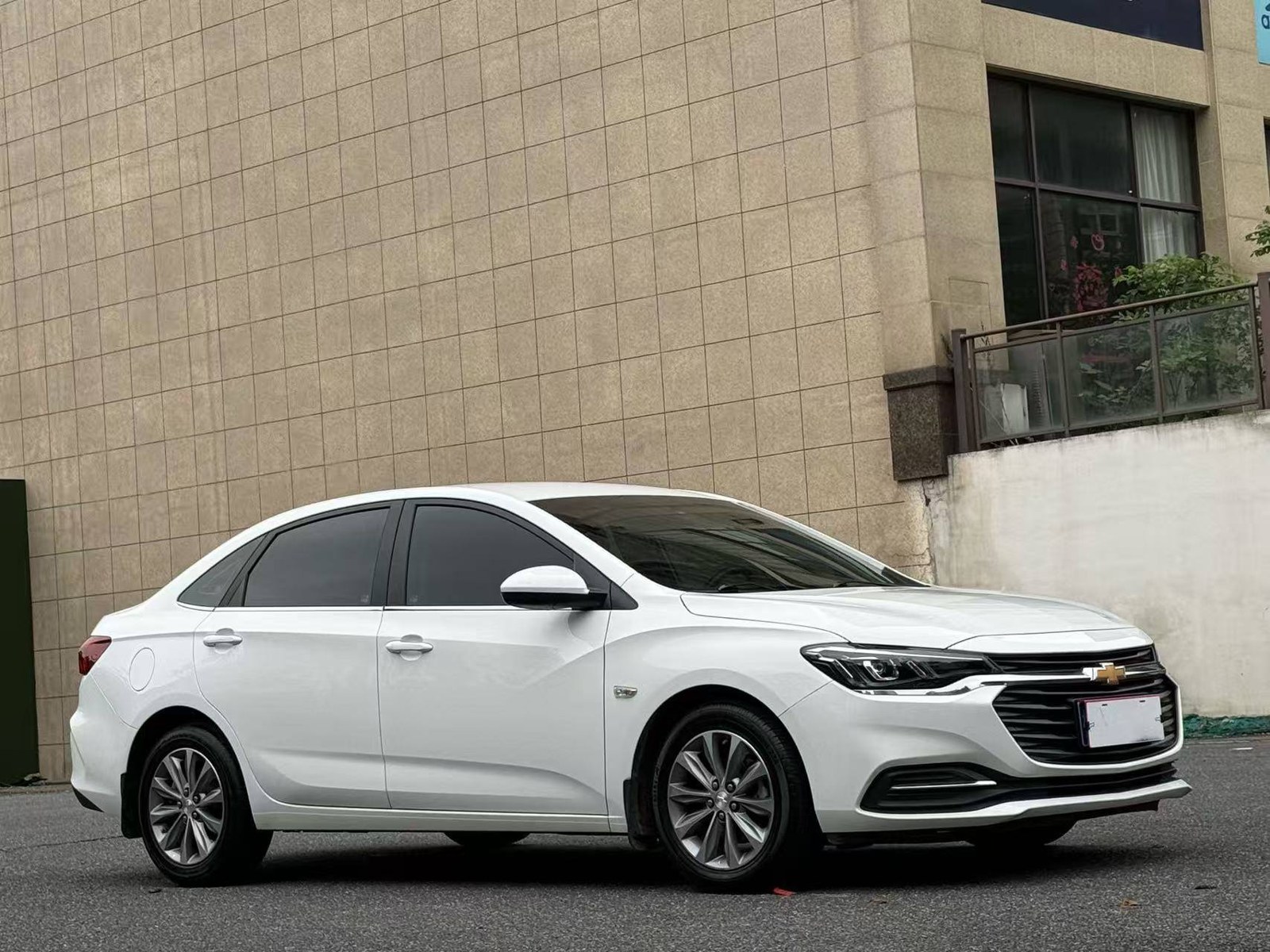 Chevrolet Monza 2021, наш лот, профиль