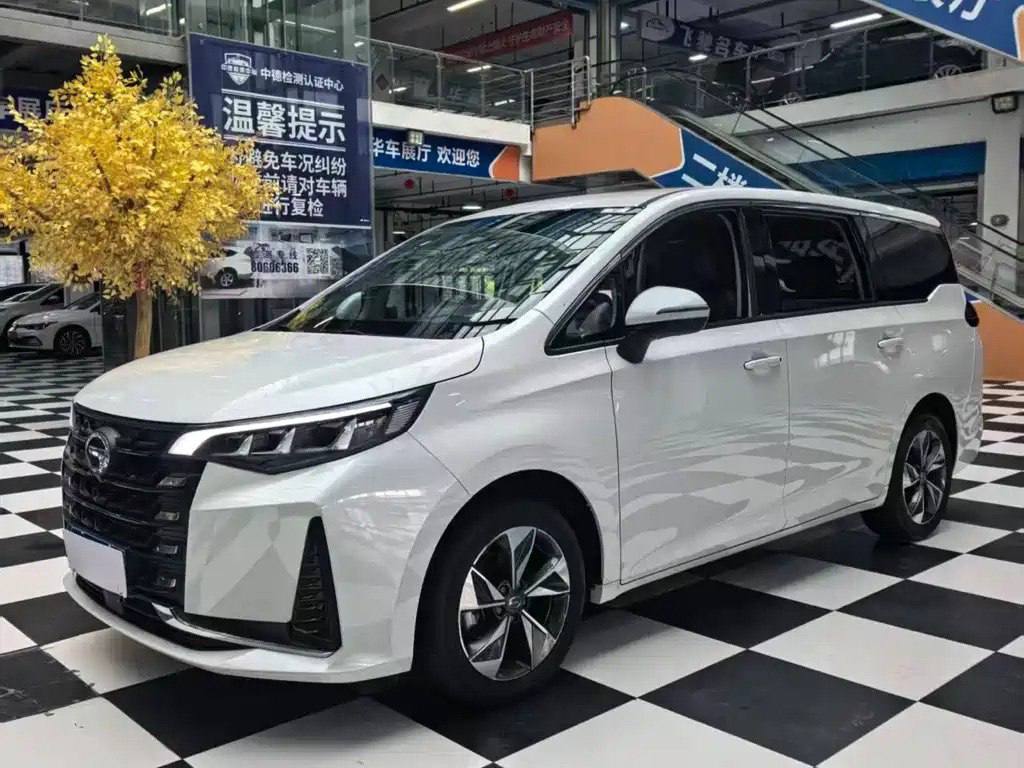 Реальный лот GAC Trumpchi M6, оформление через Владивосток