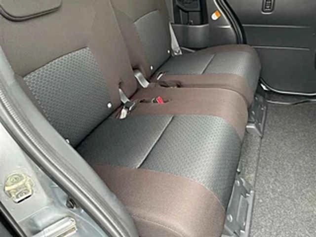 Toyota Roomy G 2023, наш лот, задний диван