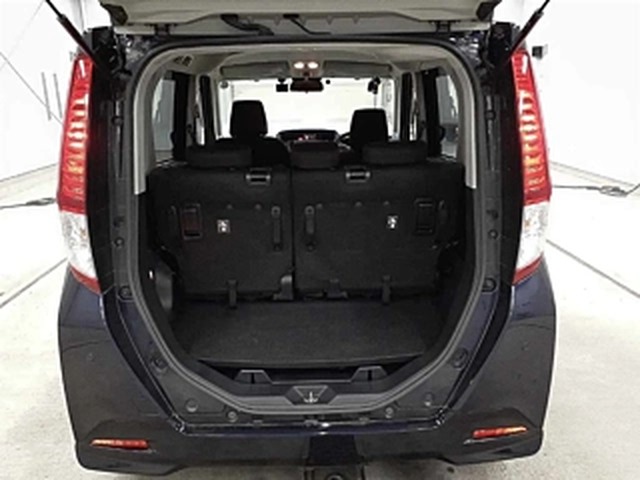 Toyota Roomy G 4WD 2022, наш лот, багажник