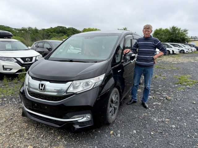 Владимир Терёхин с привезённой Honda Stepwgn 2017 из Японии, фото клиента