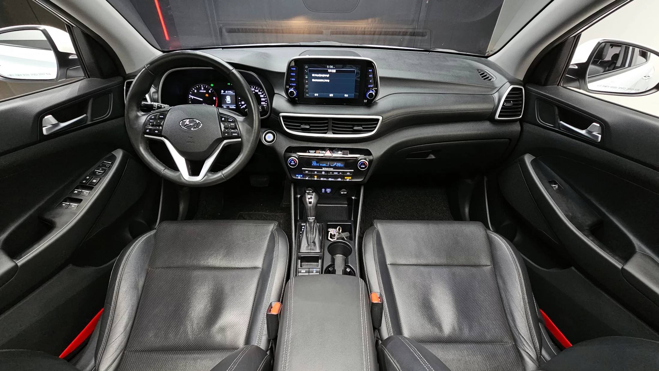 Hyundai Tucson TL 2019, задняя часть, лот из Кореи (3/6)
