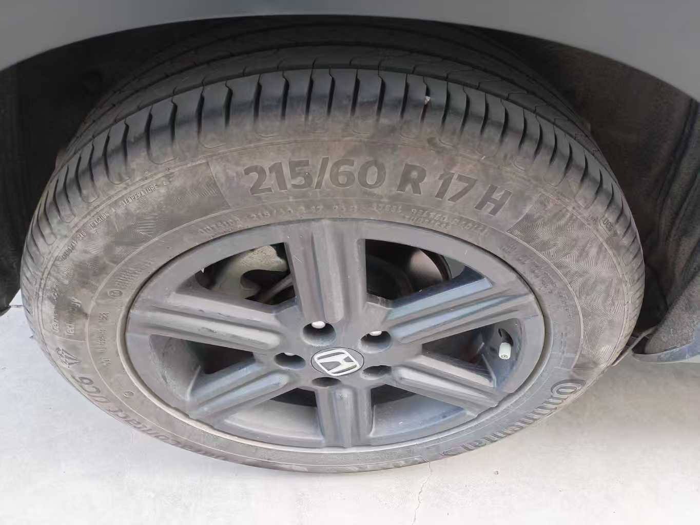 Honda XR-V 2023, наш лот, колесо 215/60 R17