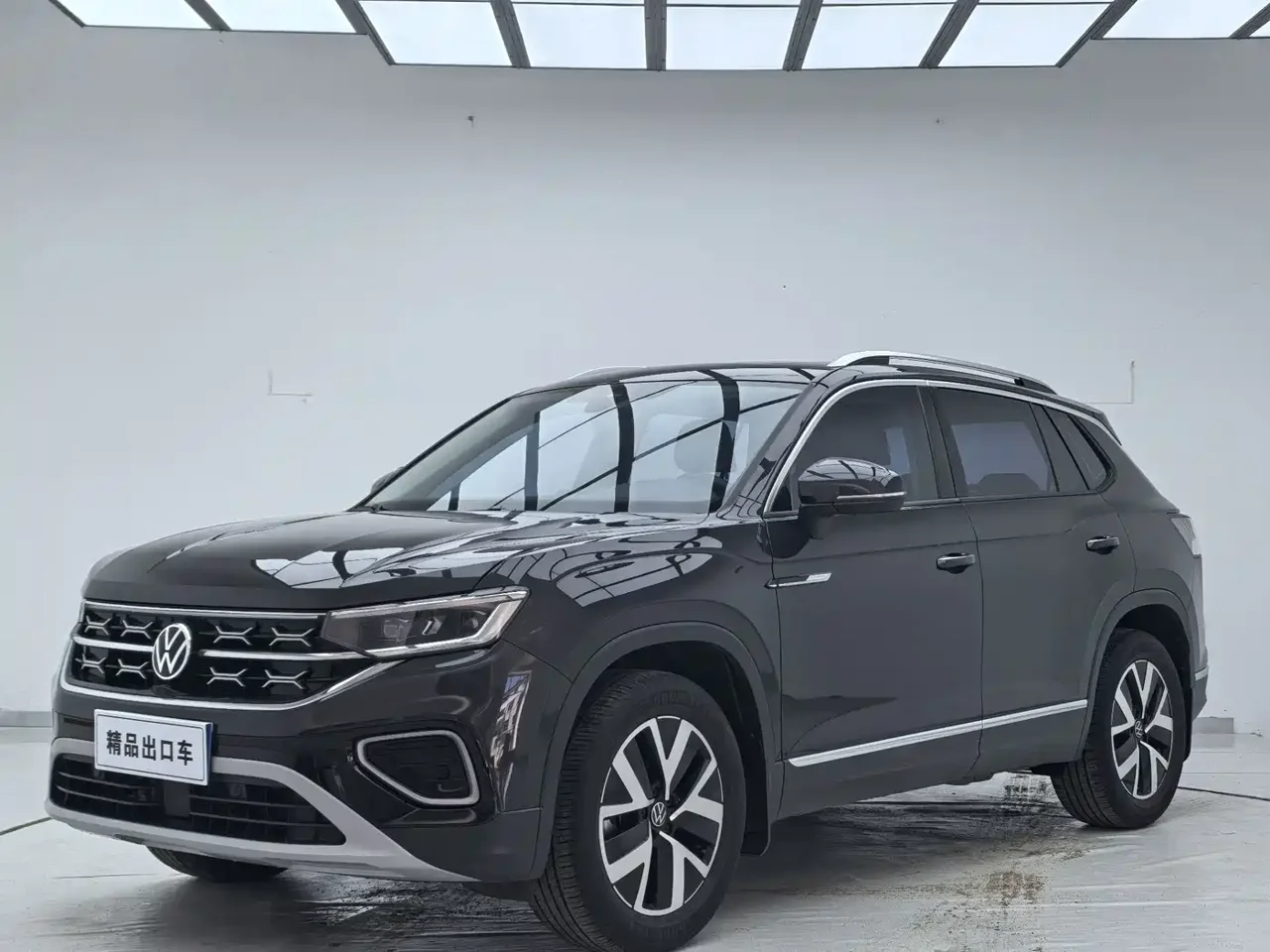 Volkswagen Tayron 2023, чёрный